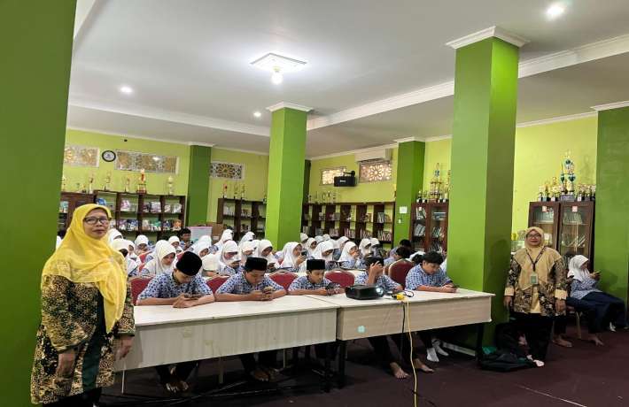 ANTUSIAS MENGIKUTI ALEF